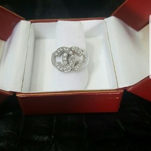 💯% authentic 14kt white gold diamond ring